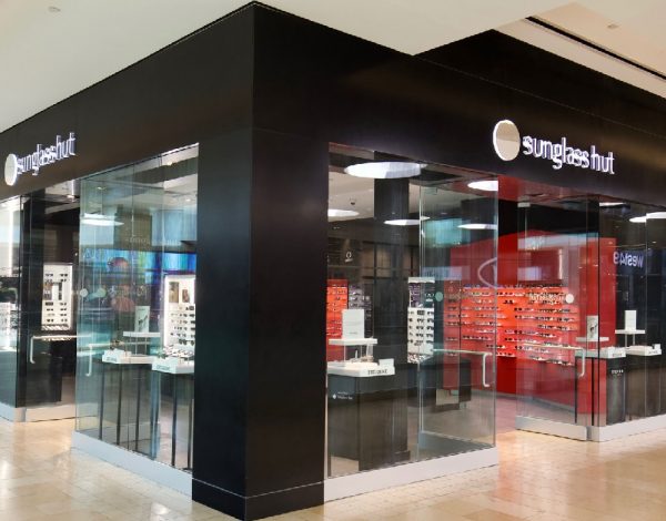 Essilorluxottica. Tienda de Sunglass Hut