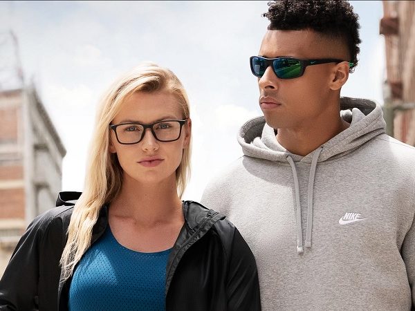 Las gafas de Nika han ido ganando terreno en la moda urbana.