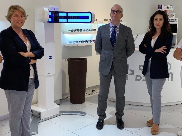 La plataforma Visufit 1000 fue instalada en Óptica Médica, en Almería.