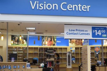 National Vision Holding reabre las tiendas