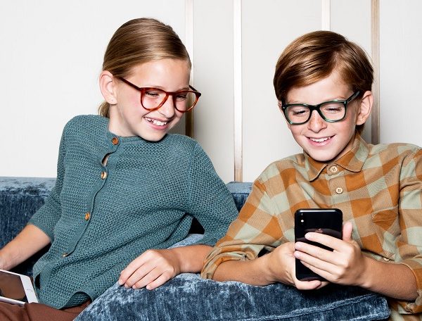Visión y Vida recurre a las redes sociales para educar a los jóvenes sobre salud visual