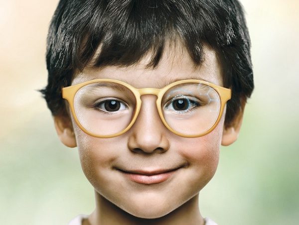 Hoya- Lentes miyosmart- Miopìa infantil