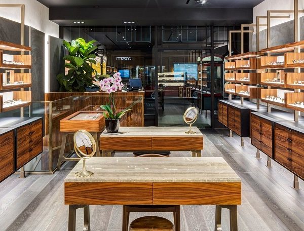 Oliver Peoples