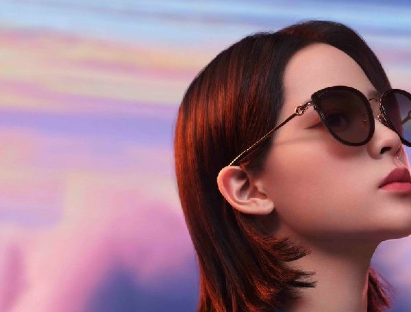 Ouyang Nana, embajadora global de la línea de óptica de Salvatore Ferragamo.. modaengafas.com