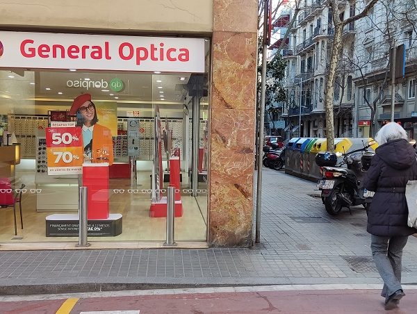 Establecimiento de General Óptica en Barcelona. FOTO: Modaengafas.com