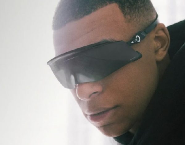 Kylian Mbappé lanza una colección de gafas de la mano de Oakley. FOTO: Oakley