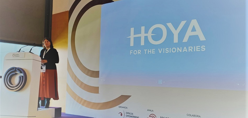 Hoya participa en Optom con una conferencia deCarolina Rodríguez