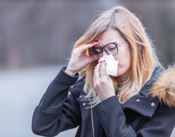Óptica Universitaria ha emprendido una nueva campaña de salud visual poniendo en las alergias oculares, tan recurrentes en esta época del año.