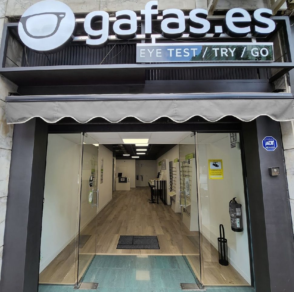 Gafas.es abre en Alzira una óptica propia