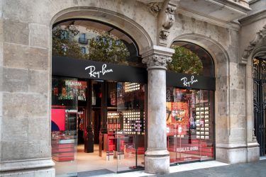 Ray-Ban desembarca el Paseo de Gracia de Barcelona con una tienda emblemática