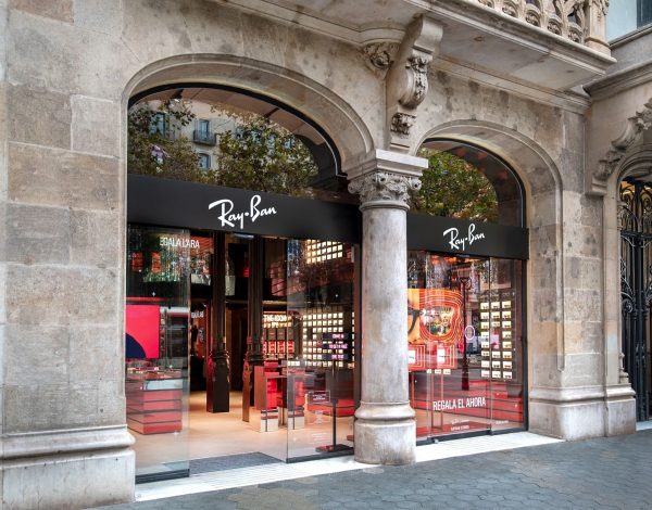 Ray-Ban desembarca el Paseo de Gracia de Barcelona con una tienda emblemática