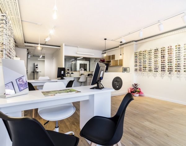 Óptica Llevot incorpora la IA