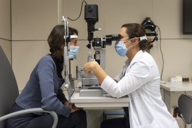 Ocho de cada diez pacientes que visitan por primera vez al oftalmólogo sufren algún grado de patología ocular
