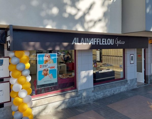 Alain Afflelou crece en Portugal