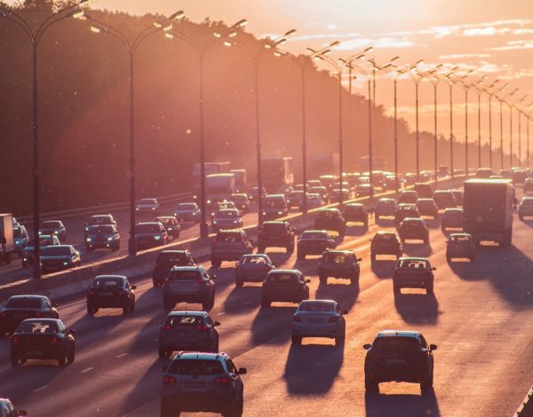 Ruido y contaminación acústica ocasionada por los coches
