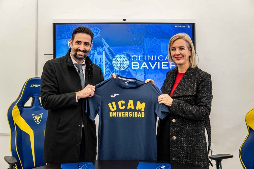Clínica Baviera se convierte en patrocinadora de UCAM Esports Club en Murcia