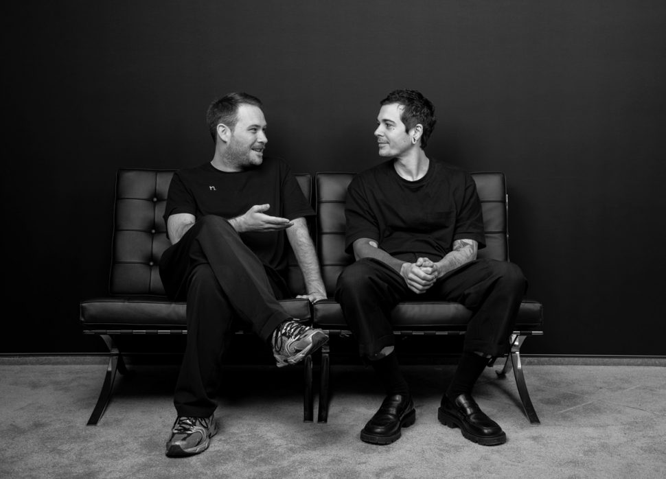 Michael Hueyng y Gabriel Kirschner encabezan ahora el equipo creativo de Neubau Eyewear.