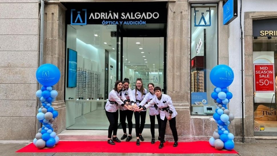 Adrián Salgado Óptica y Audición está firmemente implantado en Galicia