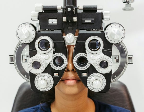 De Lyndon Jones a Susan Cotter: una década del Premio Internacional al Optometrista del Año