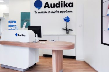 Demant pone el énfasis en el retail con Audika