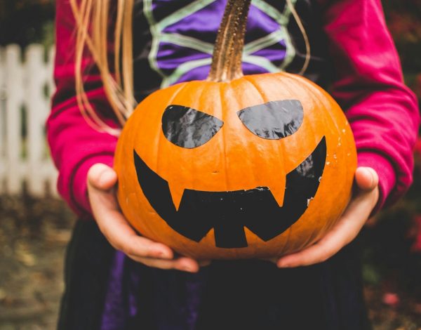 Halloween y el uso de las lentes cosméticas