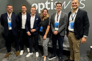 Optiswiss e IOT sellan un acuerdo de colaboración