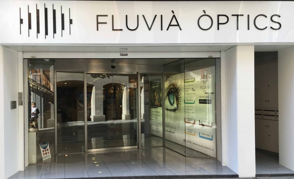 Mr.People Ópticas compra de la histórica Fluviá Òptics en Olot