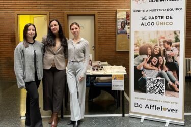 Universidad de Murcia: las empresas buscan savia nueva en la Facultad de Óptica y Optometría