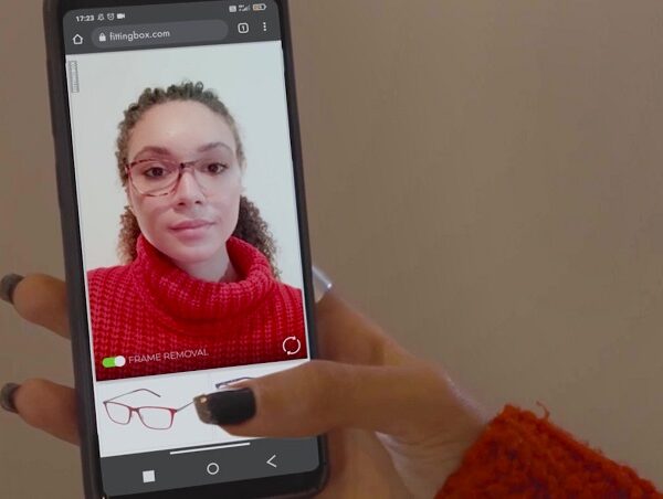 ¿Cómo evoluciona la venta de gafas en el canal físico versus el online?