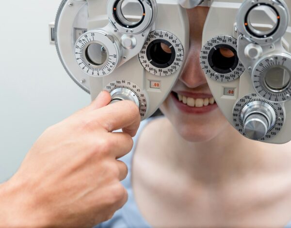 Castilla-La Mancha crea la categoría estatutaria de óptico-optometrista en la sanidad pública