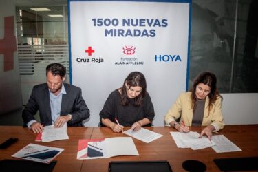 La Fundación ALAIN AFFLELOU, Cruz Roja Española y HOYA renuevan su compromiso con la salud visual en la VIª edición de “Volviendo a Ver”