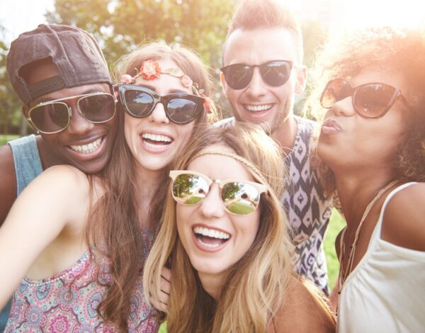 Consumo Andalucía recomienda a la población que compre gafas de sol en ópticas y establecimientos autorizados