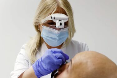 Ojo seco y fatiga visual: un riesgo al alza entre los usuarios intensivos de pantallas