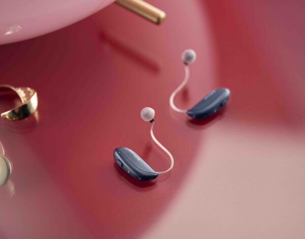 ReSound comienza a planificar el último tramo de 2025 poniendo el foco en el producto. La compañía, que forma parte del Grupo GN, ha introducido en el mercado los audífonos VIvia, que incluyen la tecnología de inteligencia aumentada.
