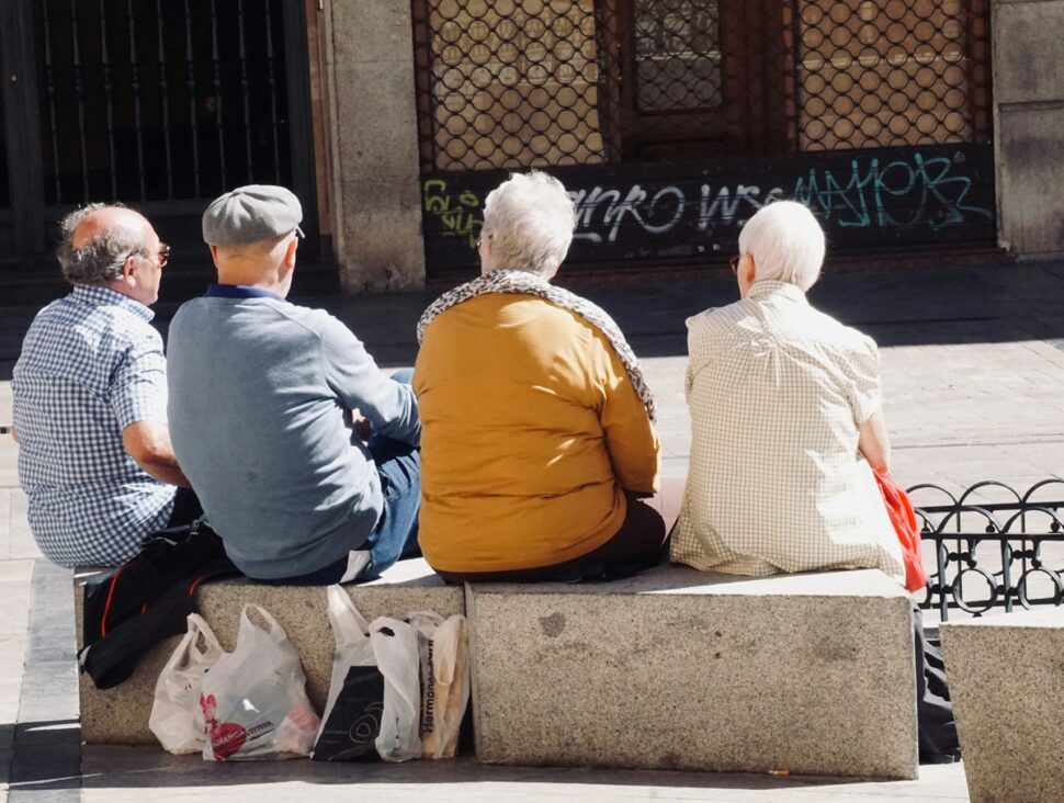 El 75% de personas con discapacidad auditiva tiene 65 años