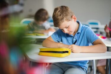 El Colegio de Ópticos de Galicia advierte del impacto de los problemas visuales en el rendimiento escolar y deportivo