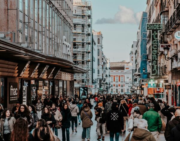 La población en España marca máximo histórico con más de 49,3 millones de habitantes