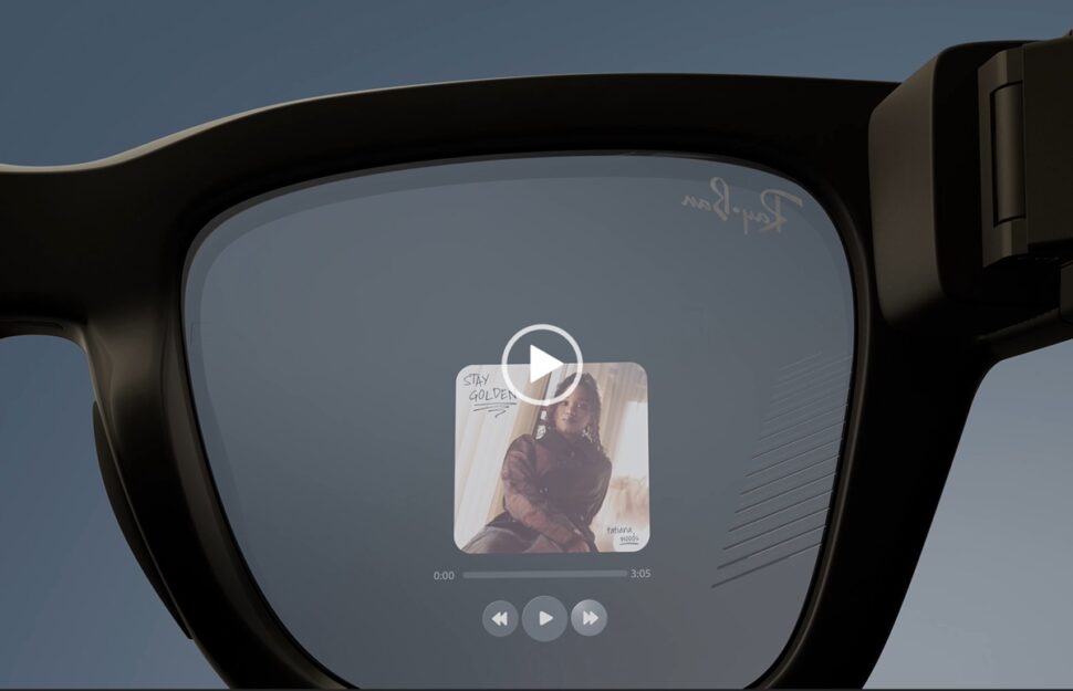 EssilorLuxottica y Meta Platforms, Inc. mostraron la evolución de su reconocida asociación en Meta Connect, donde presentaron la próxima generación de gafas de IA. Ampliando la categoría innovadora de productos introducidos hasta la fecha —incluyendo Ray-Ban Meta, las gafas de IA más vendidas del mundo, y el reciente lanzamiento de Oakley Meta HSTN—, las nuevas gafas que llegarán al mercado elevarán aún más el nivel en cuanto a estilo, funcionalidad y conexión humana.