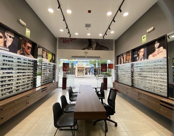 Essilorluxottica refuerza su retail en Perú con una nueva apertura de GMO en Lima