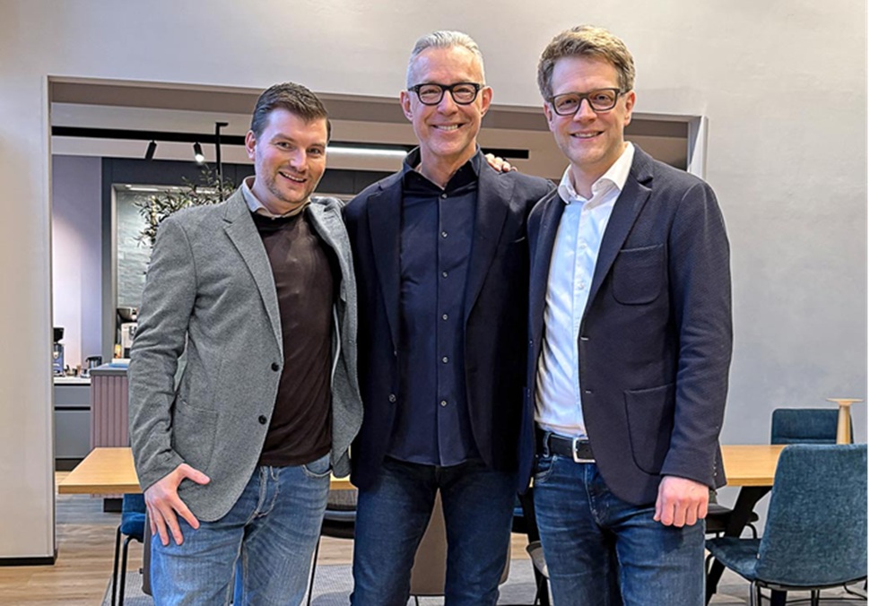 Viehoff refuerza su operaciones en Alemania con la compra de la cadena Brillenhammer