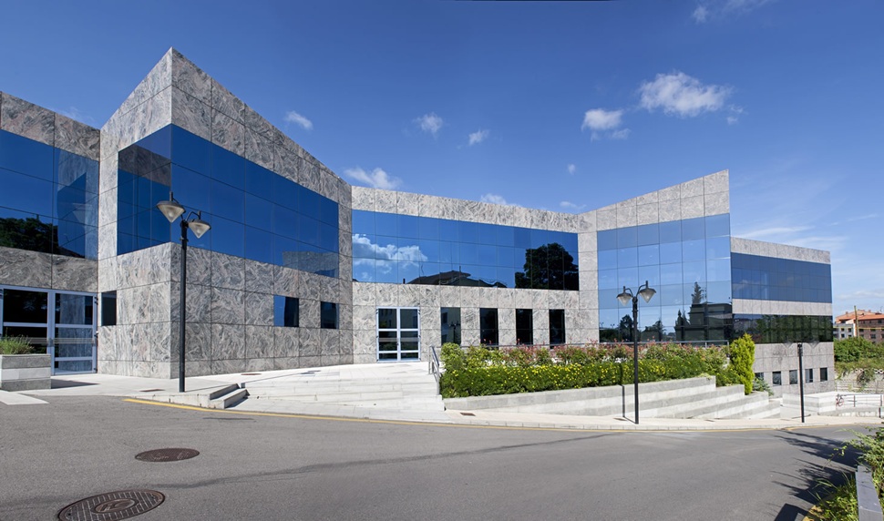 Fernández-Vega revalida su liderazgo como mejor centro privado de Oftalmología en España