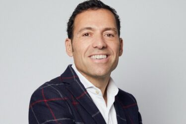 1. Multiópticas refuerza su ofensiva en audiología con un exdirectivo de Demant