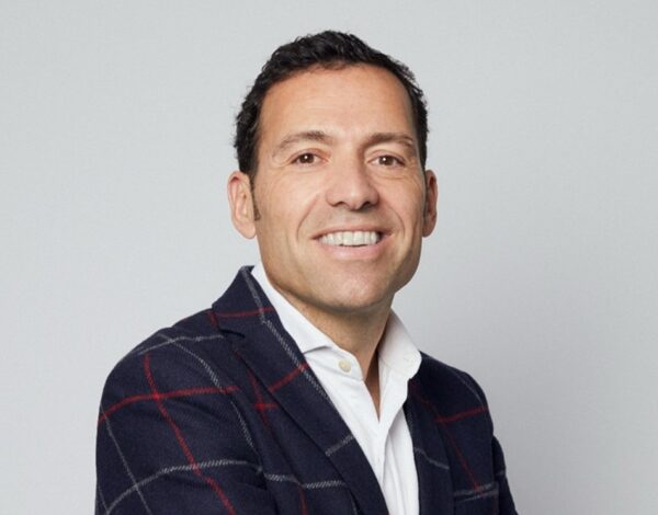 1. Multiópticas refuerza su ofensiva en audiología con un exdirectivo de Demant