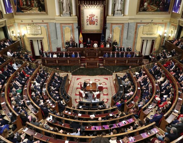 Anfia activa el debate político sobre audición con su cita clave en el Congreso