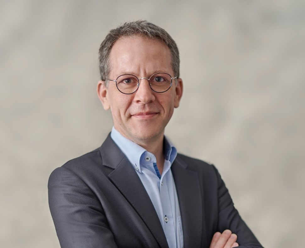 Optos mueve ficha en la industria mundial de la salud visual. La compañía, especializada en imagen retiniana de campo ultraamplio (UWF), ha nombrado a Alexandre Montague nuevo consejero delegado, con efecto inmediato.
