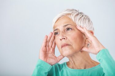 Bausch+Lomb destapa una brecha en salud visual: el ojo seco pasa inadvertido durante la menopausia